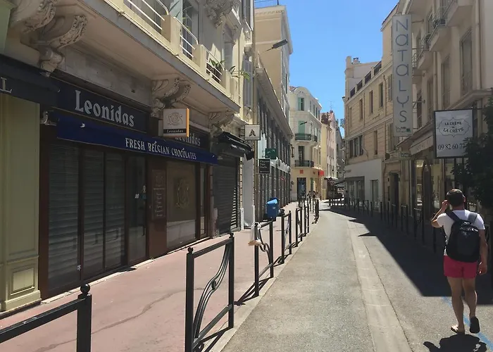Spacieux&Lumineux appartement - Centre de Cannes